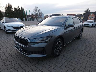 Używany Skoda Superb Selection 150 KM (110 kW) 2025 Szary Kombi