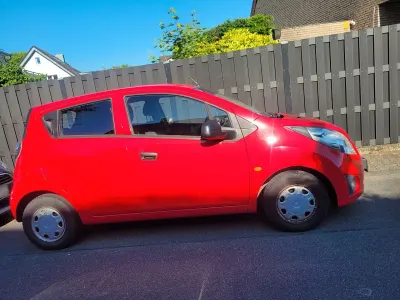 Gebraucht Chevrolet Spark 68 PS (50 kW) 2011 Rot Kleinwagen