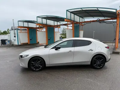 Gebraucht Mazda 3 Homura-Line 150 PS (110 kW) 2024 Beige Limousine