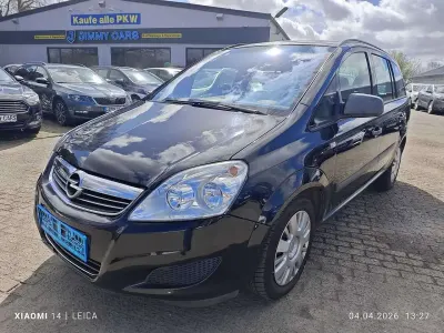 Gebraucht Opel Zafira Edition 140 PS (102 kW) 2010 Schwarz Van / Kleinbus