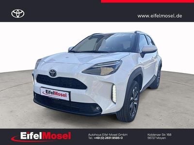 Neu Toyota Yaris Cross 92 PS (67 kW) 2025 Weiß SUV