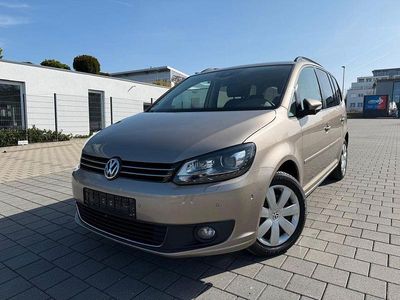 Gebraucht VW Touran Comfortline 105 PS (77 kW) 2014 Beige Van / Kleinbus