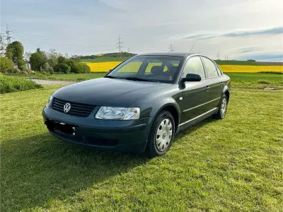 Brugt VW Passat Comfortline 101 HK (74 kW) 2000 Blå Sedan