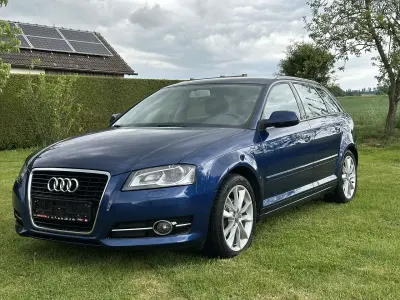 Gebraucht Audi A3 105 PS (77 kW) 2010 Blau Kleinwagen