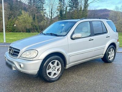 Usata Mercedes ML500 292 CV (214 kW) 2001 Argento SUV