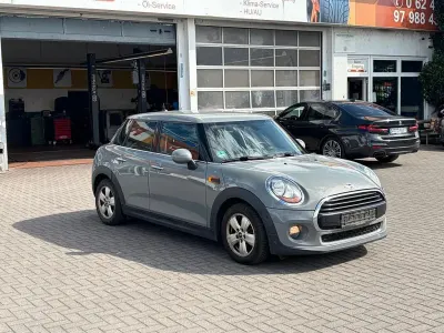 Gebraucht Mini Cooper D Salt 116 PS (85 kW) 2018 Grau Kleinwagen