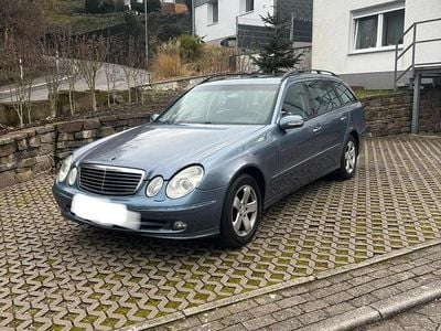 Gebraucht Mercedes E350 Avantgarde 272 PS (200 kW) 2005 Blau Kombi
