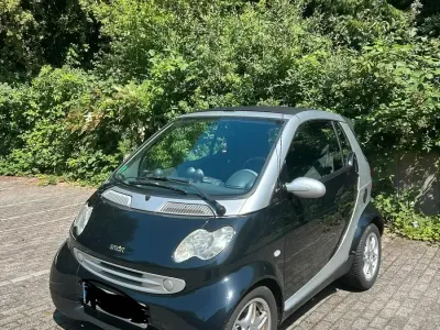 Gebraucht Smart ForTwo Cabrio 41 PS (30 kW) 2001 Schwarz Cabrio