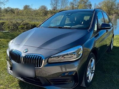 Gebraucht BMW 225 Advantage 224 PS (164 kW) 2018 Grau Kombi