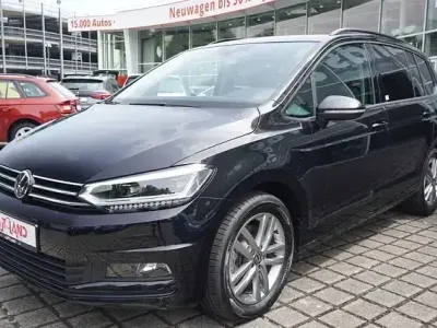 Gebraucht VW Touran 150 PS (110 kW) 2025 Schwarz Van / Kleinbus