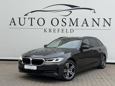 Gebraucht BMW 530e Shadowline 292 PS (214 kW) 2023 Sophistograu brillanteffekt me Kombi