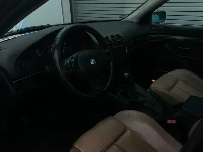 Gebraucht BMW 523 M Performance 170 PS (125 kW) 1999 Rot Limousine