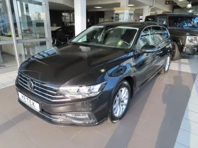 Gebraucht VW Passat Business 150 PS (110 kW) 2023 Grau Kombi