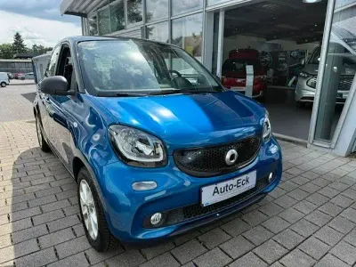 Używany Smart ForFour Passion 71 KM (52 kW) 2017 Niebieski Hatchback
