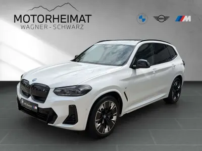 Gebraucht BMW iX3 Impressive 210 kW (286 PS) 2023 Weiß SUV
