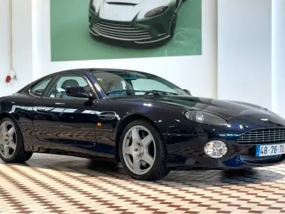 Second-hand Aston Martin DB7 420 CP (308 kW) 2002 Albastru