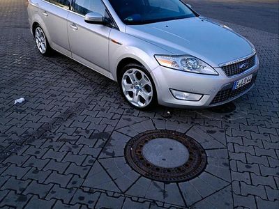 Silber Gebraucht 2008 Ford Mondeo Titanium X Kombi | 3.950 € (Teuer)