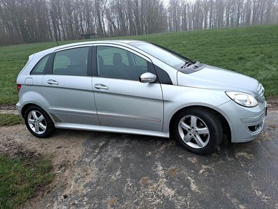 Gebraucht Mercedes B200 136 PS (100 kW) 2006 Silber Van / Kleinbus