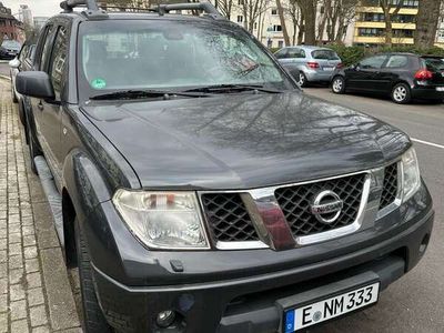 gebraucht Nissan Navara 2,5 DC I Platinum, Automatic voll Ausstattung