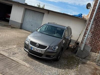 VW Touran Cross