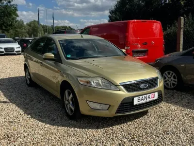 Gebraucht Ford Mondeo Trend 125 PS (91 kW) 2008 Gold Limousine