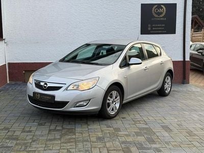 Gebraucht Opel Astra 140 PS (102 kW) 2010 Silber Limousine