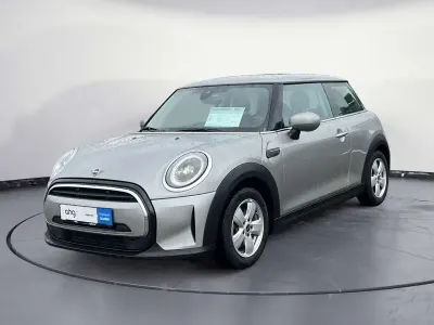Usado Mini Cooper Essential 136 HP (100 kW) 2022 Prateado Citadino
