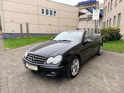 Gebraucht Mercedes CLK200 Avantgarde 184 PS (135 kW) 2009 Schwarz Cabrio