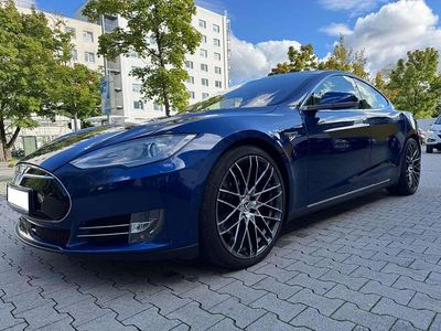 Blau Gebraucht 2016 Tesla Model S Performance Kleinwagen | 26.900 €