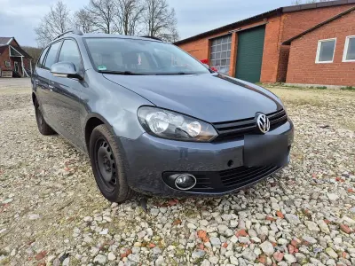 Second-hand VW Golf VI 105 CP (77 kW) 2011 Gri Hatchback