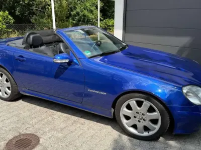 Gebraucht Mercedes SLK230 197 PS (144 kW) 2000 Blau Cabrio