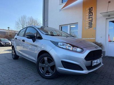 Gebraucht Ford Fiesta Titanium 105 PS (77 kW) 2017 Silber Kleinwagen