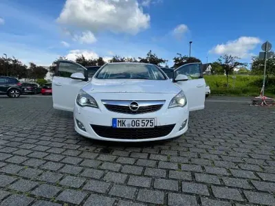 Occasion Opel Astra Sport 160 ch (117 kW) 2010 Blanc Berline