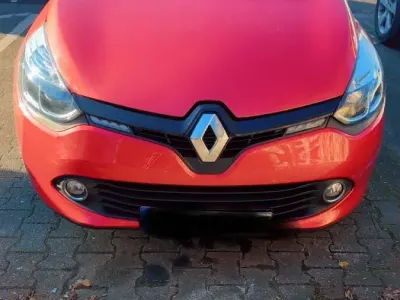Gebraucht Renault Clio 90 PS (66 kW) 2014 Rot Kombi