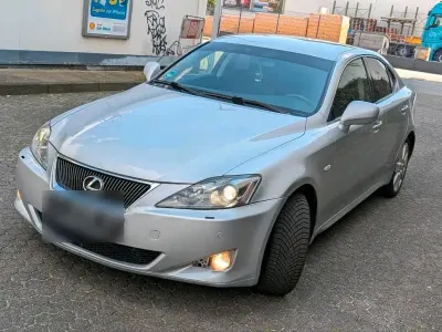 Gebraucht Lexus IS220 177 PS (130 kW) 2007 Silber Limousine