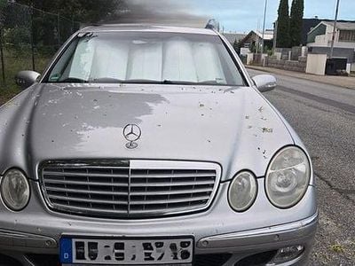 Mercedes E240