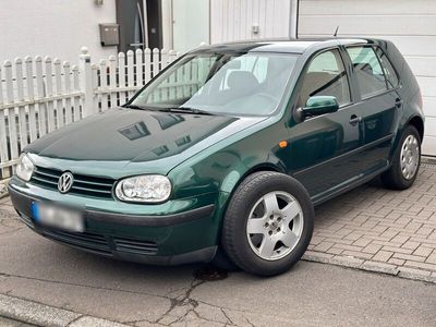 gebraucht VW Golf IV 1.6 SR - 8 Fach bereift PDC Standheizung