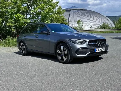 Gebraucht Mercedes C220 200 PS (147 kW) 2022 Grau Limousine