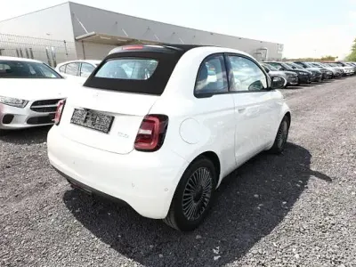 Gebraucht Fiat 500e Icon 86 kW (118 PS) 2021 Arktis weiß arktis weiß Cabrio
