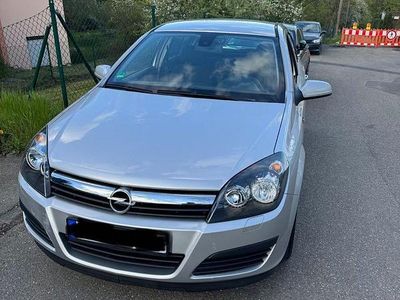 Gebraucht Opel Astra 105 PS (77 kW) 2006 Limousine