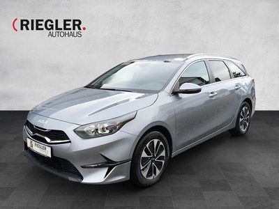 Neu Kia Ceed Sportswagon Spirit 140 PS (102 kW) 2025 Silber Kombi
