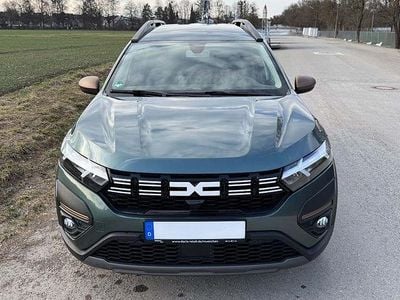 Gebraucht Dacia Jogger Extreme 101 PS (74 kW) 2023 Grün Van / Kleinbus