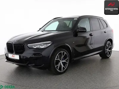Gebraucht BMW X5 M Sport 340 PS (250 kW) 2023 Black sapphire SUV