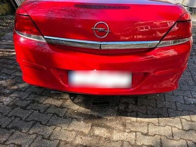 Gebraucht Opel Astra Cabriolet 152 PS (111 kW) 2009 Rot Cabrio