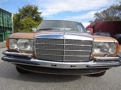 Gebraucht Mercedes 350 272 PS (200 kW) 1975 Andere farbe Limousine