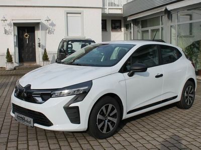 Neu Mitsubishi Colt Basis 67 PS (49 kW) 2025 Weiß Limousine