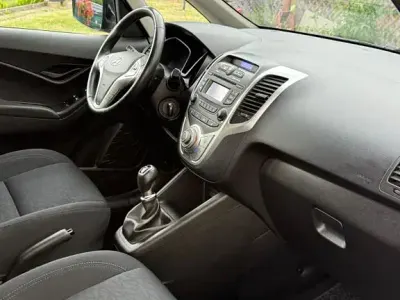Gebraucht Hyundai i20 Space 90 PS (66 kW) 2018 Schwarz Van / Kleinbus