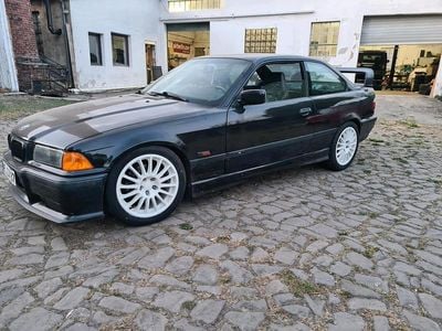 Gebraucht BMW 325 192 PS (141 kW) 1994 Schwarz Coupé