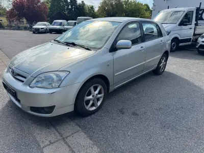 Gebraucht Toyota Corolla Executive 116 PS (85 kW) 2004 Silber Limousine