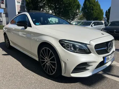 Gebraucht Mercedes C400 AMG line 333 PS (244 kW) 2021 Weiß Coupé